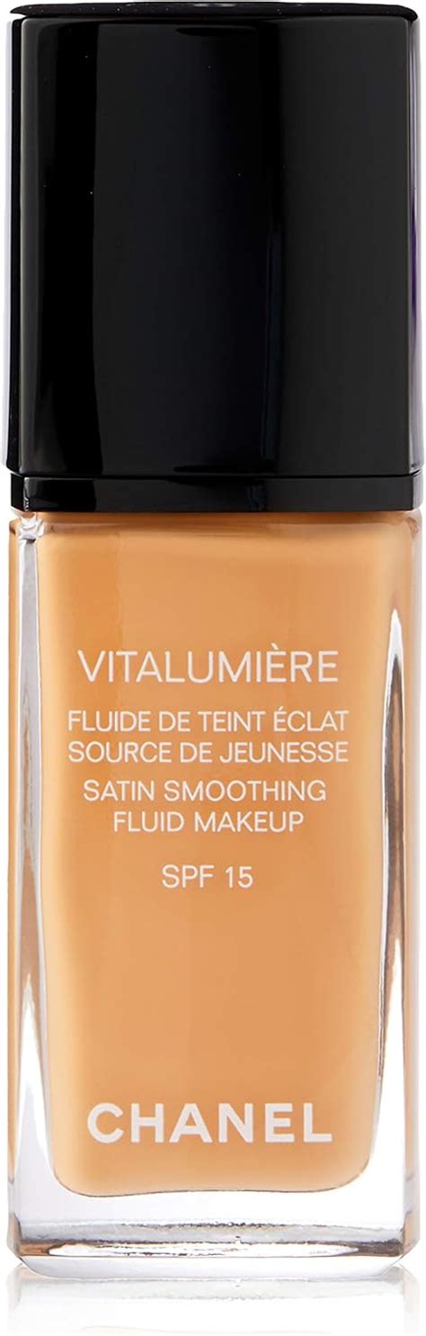 Chanel satin smoothing fluid makeup